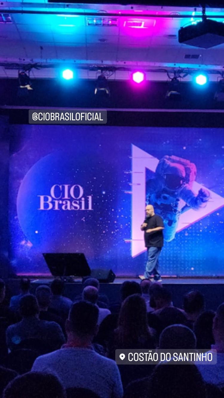 Ricardo Cavallini durante palestra no evento CIO Brasil