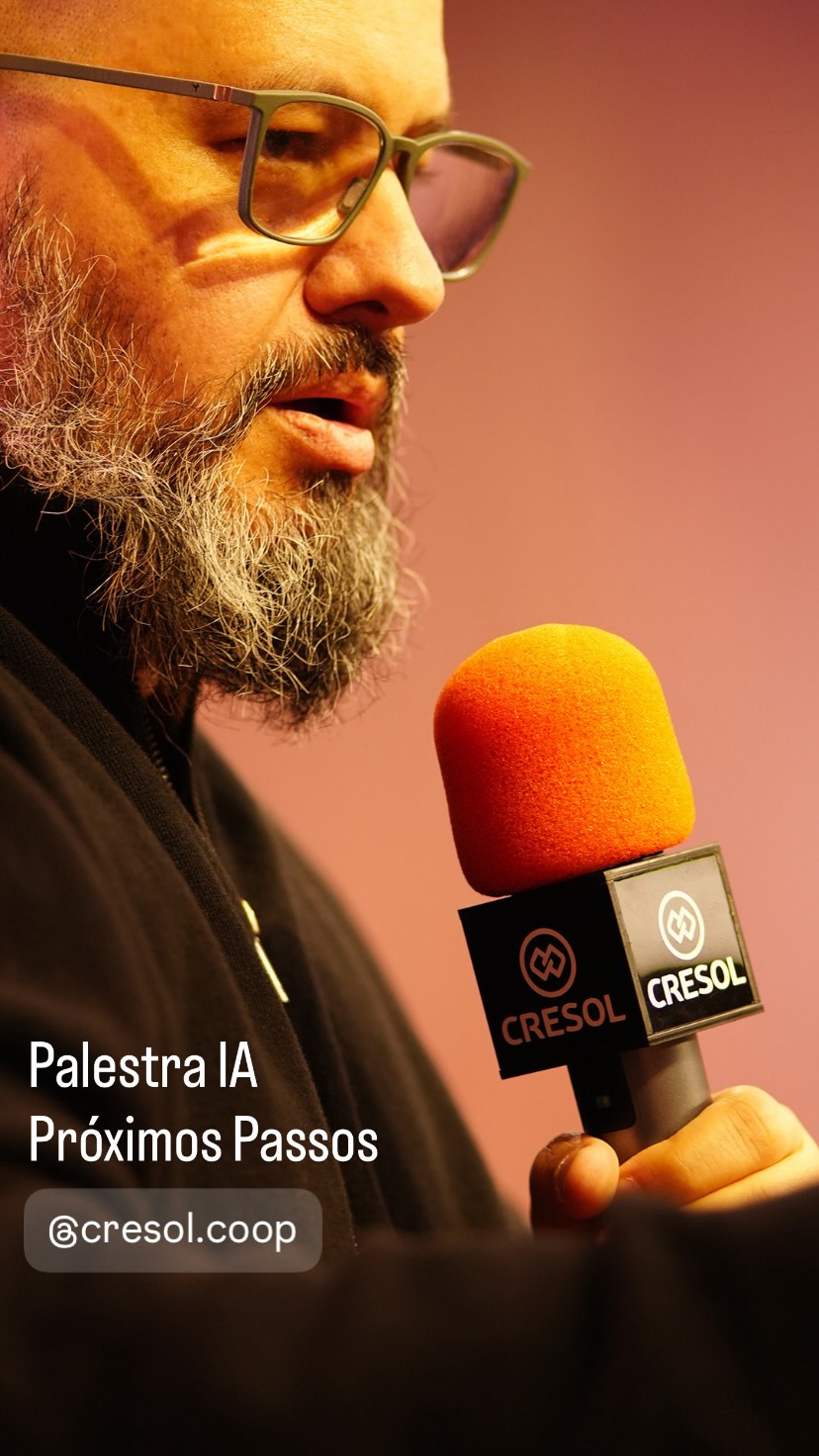 Ricardo Cavallini durante palestra para Cresol
