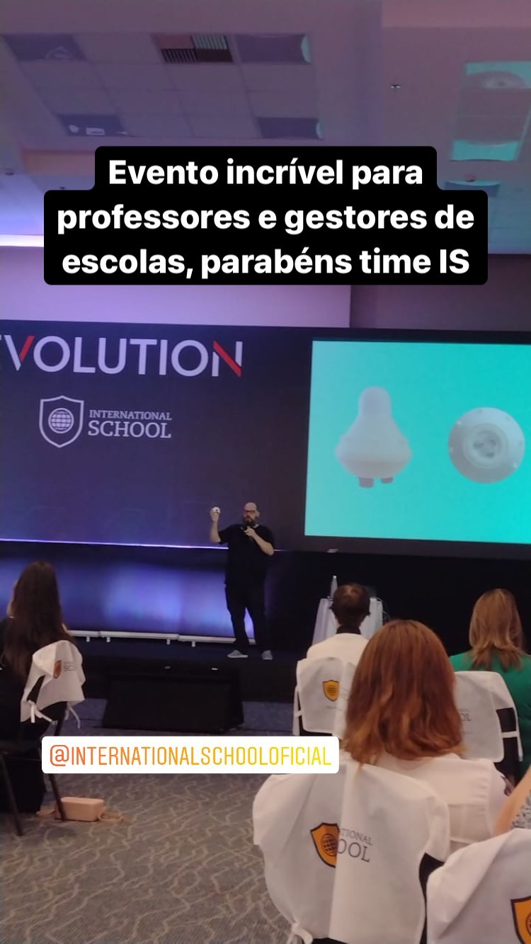 Ricardo Cavallini durante palestra para International School