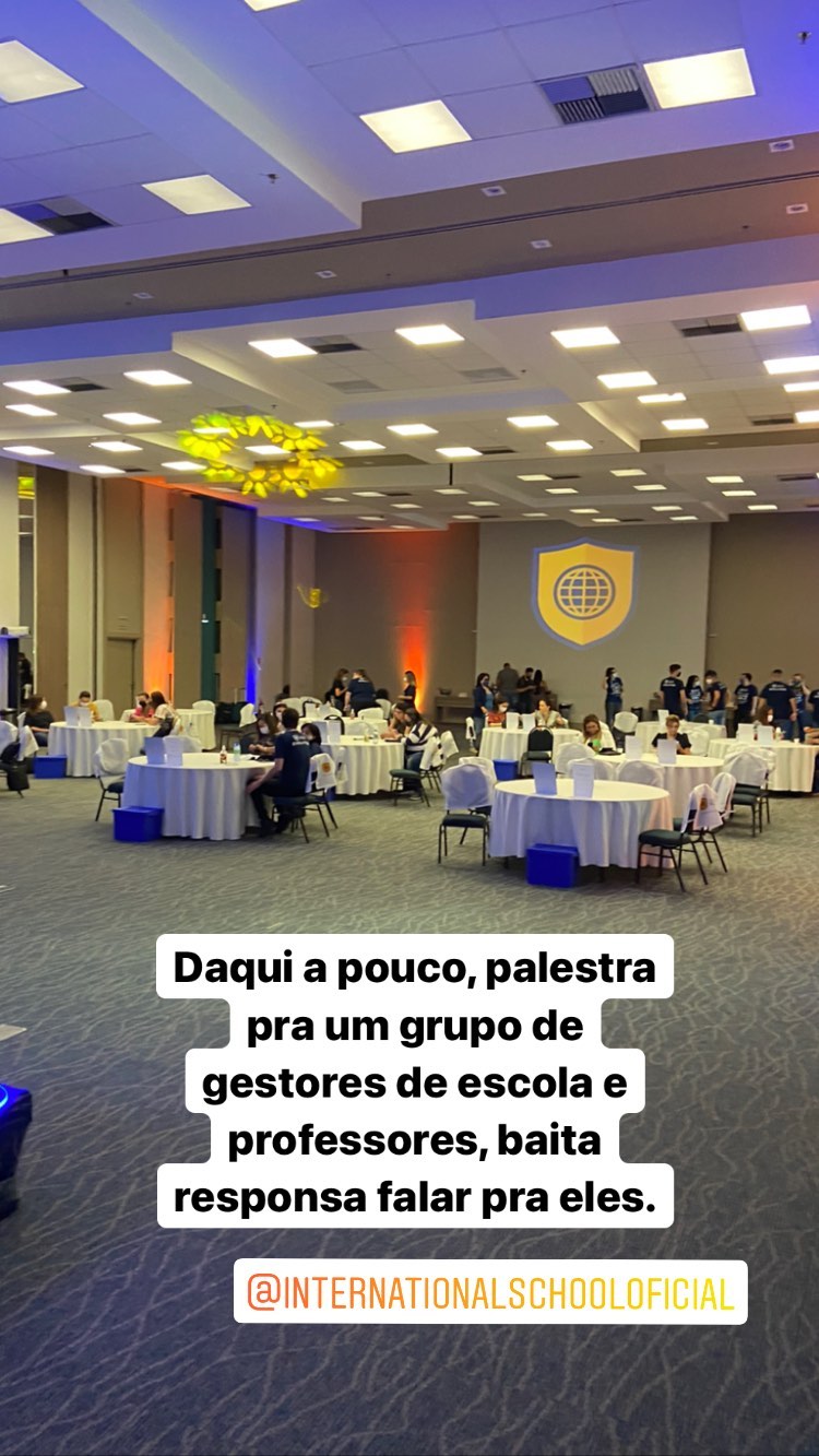 Ricardo Cavallini durante palestra para International School