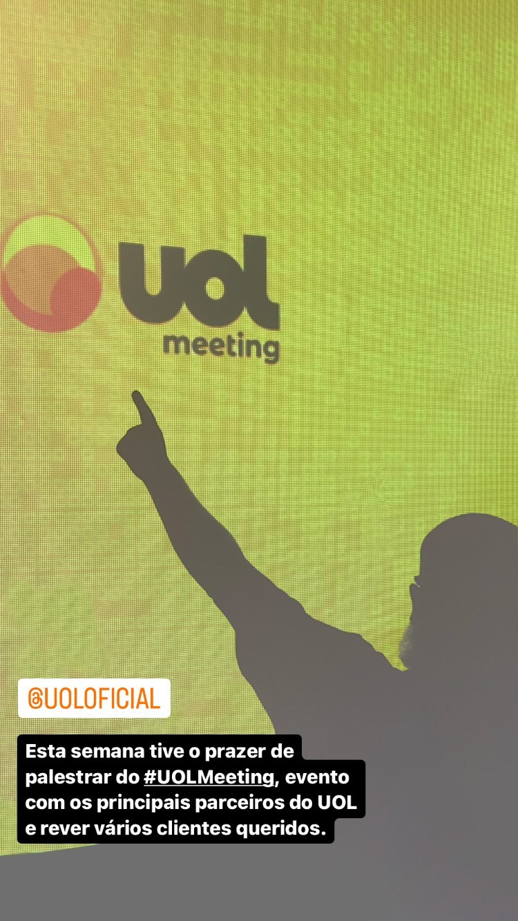 Ricardo Cavallini durante palestra para UOL