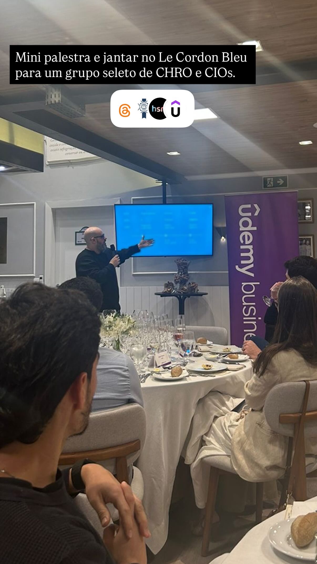 Ricardo Cavallini durante palestra para Udemy