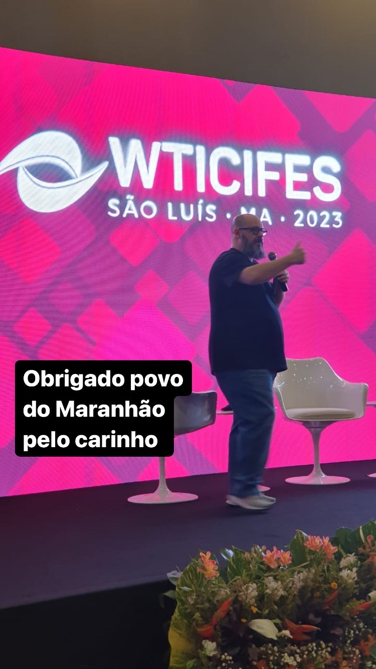 Ricardo Cavallini durante palestra no evento WTICIFES