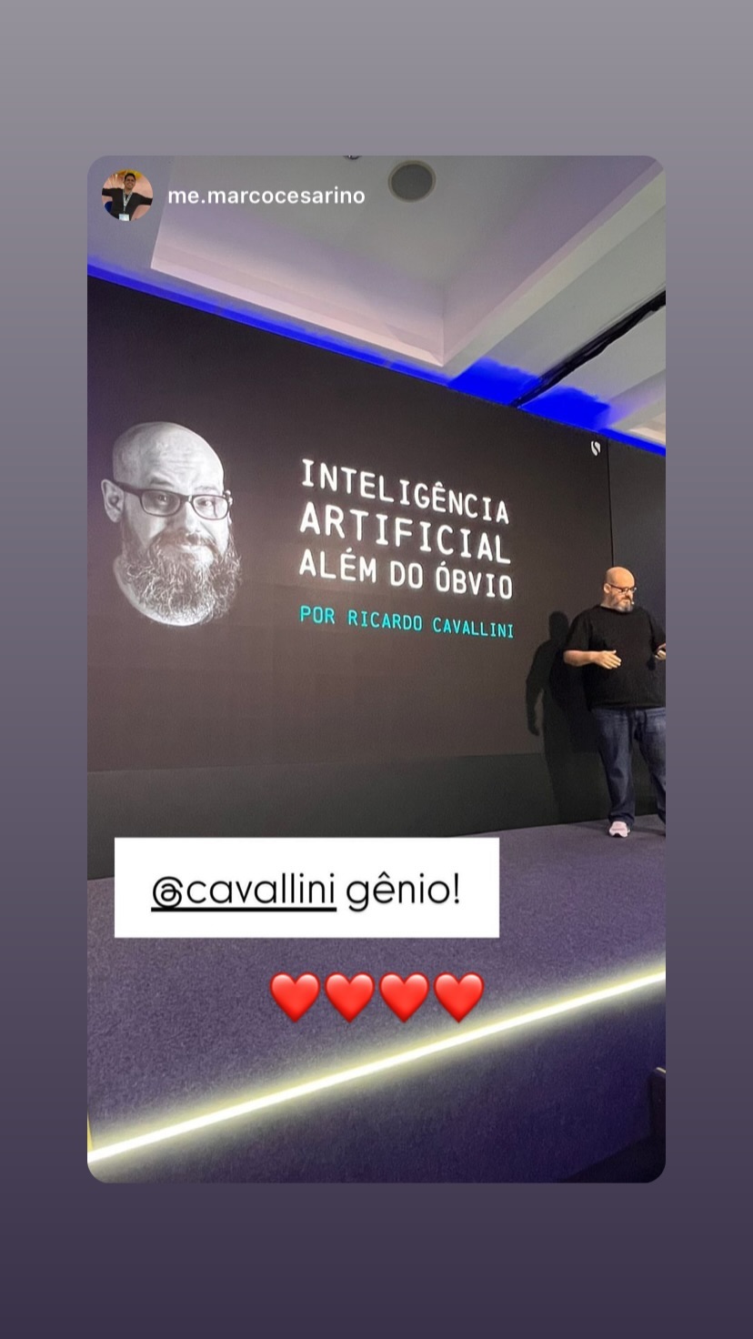 Ricardo Cavallini durante uma palestra