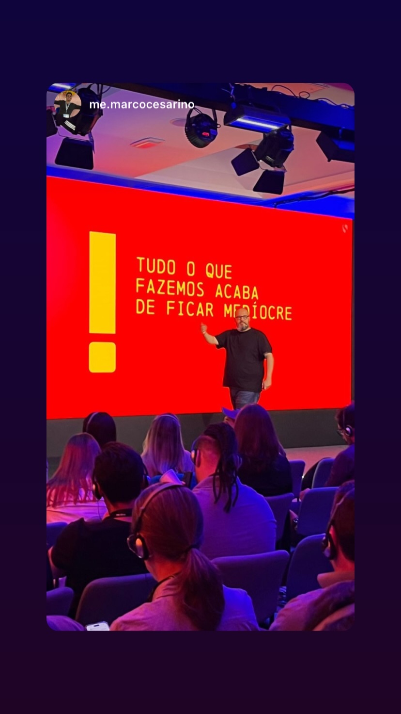 Ricardo Cavallini durante uma palestra