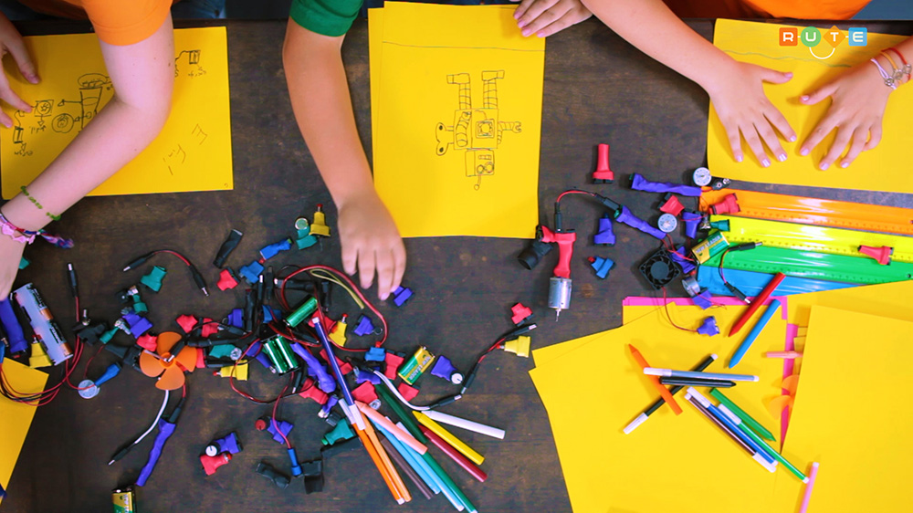 RUTE Kit Educacional eletrônico para crianças